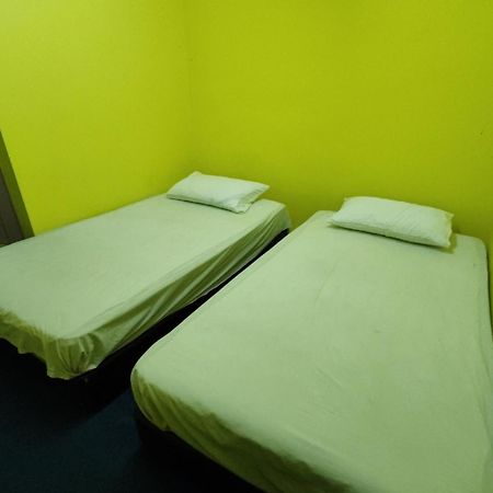 D'Bj Motel Bayan Lepas Exteriör bild